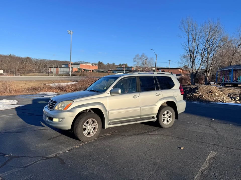 2004 Lexus GX 1st Gen - Image 3 of 20