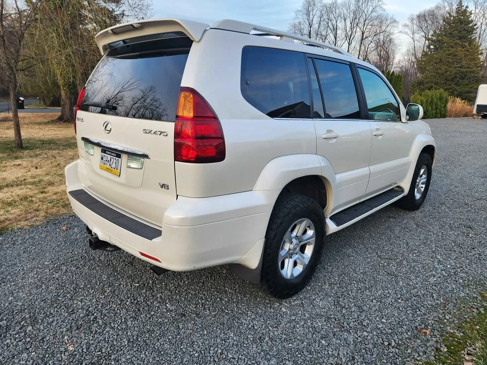 2004 Lexus GX 1st Gen - Image 3 of 8