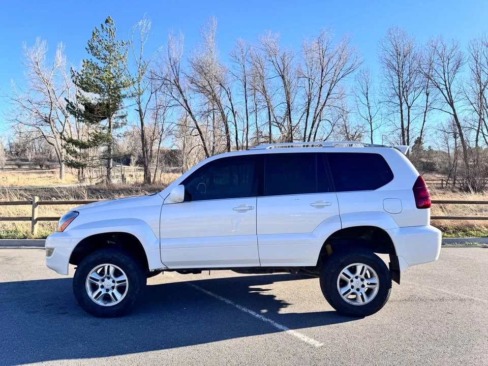2004 Lexus GX 1st Gen - Image 2 of 20