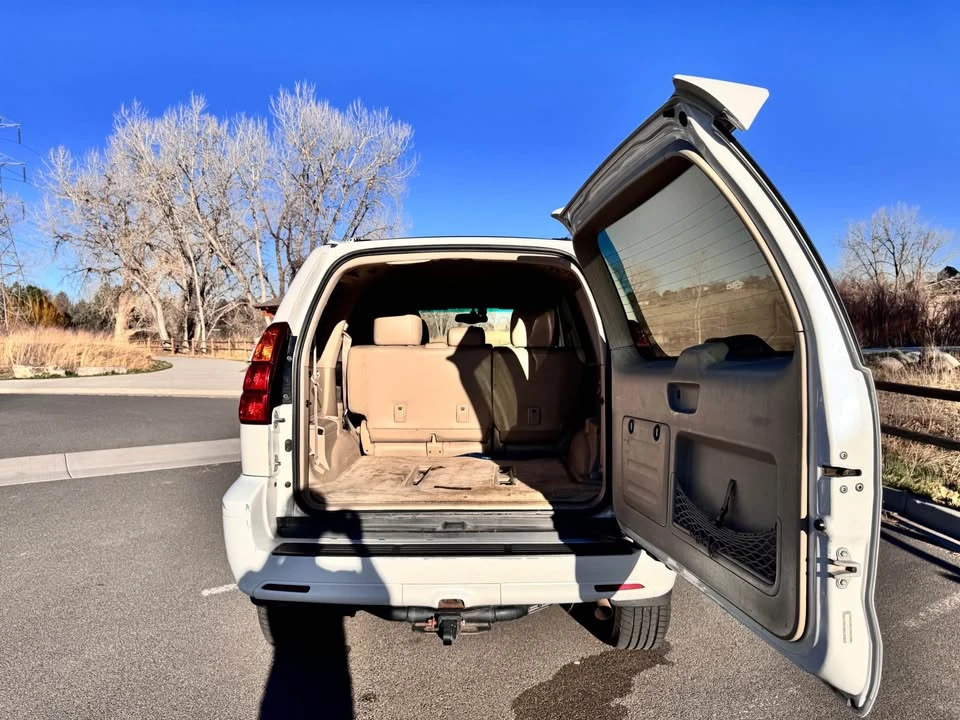 2004 Lexus GX 1st Gen - Image 9 of 20