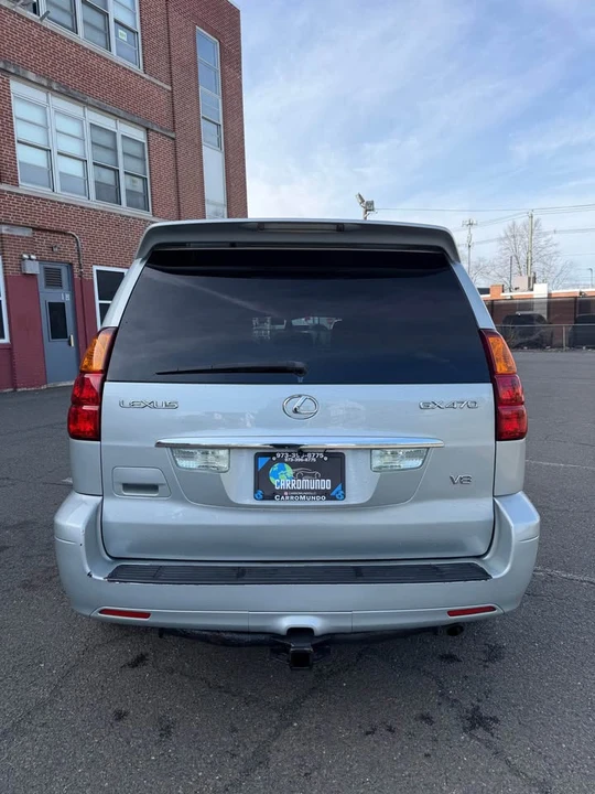 2004 Lexus GX 1st Gen - Image 3 of 8