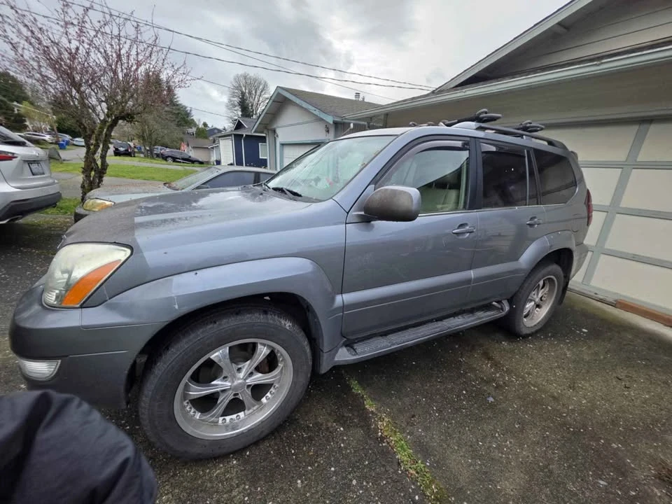 2004 Lexus GX 1st Gen - Image 6 of 7