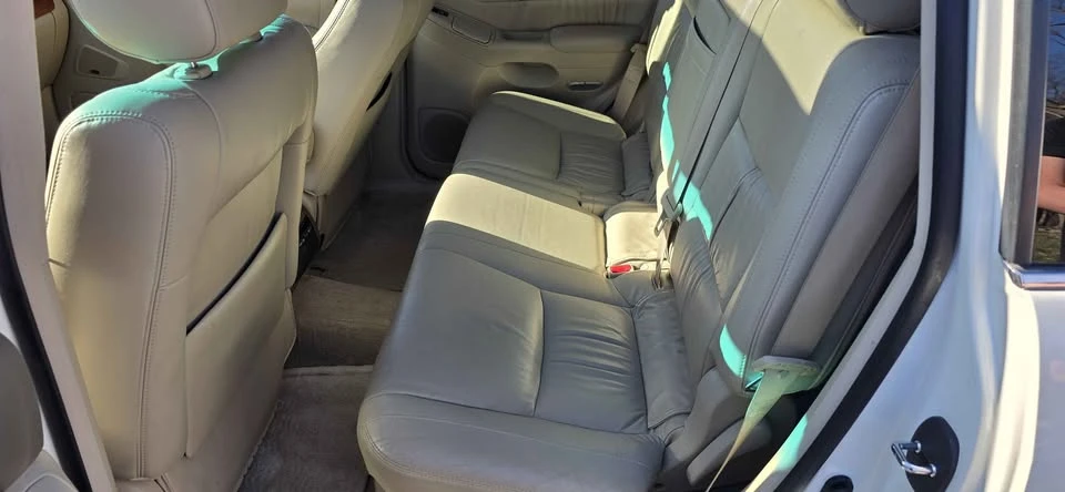 2004 Lexus GX 1st Gen - Image 12 of 19