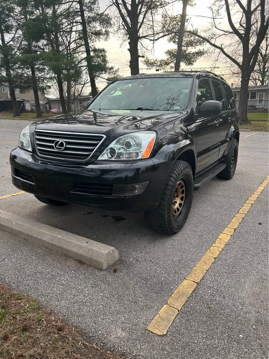 2004 Lexus GX 1st Gen - Image 5 of 12