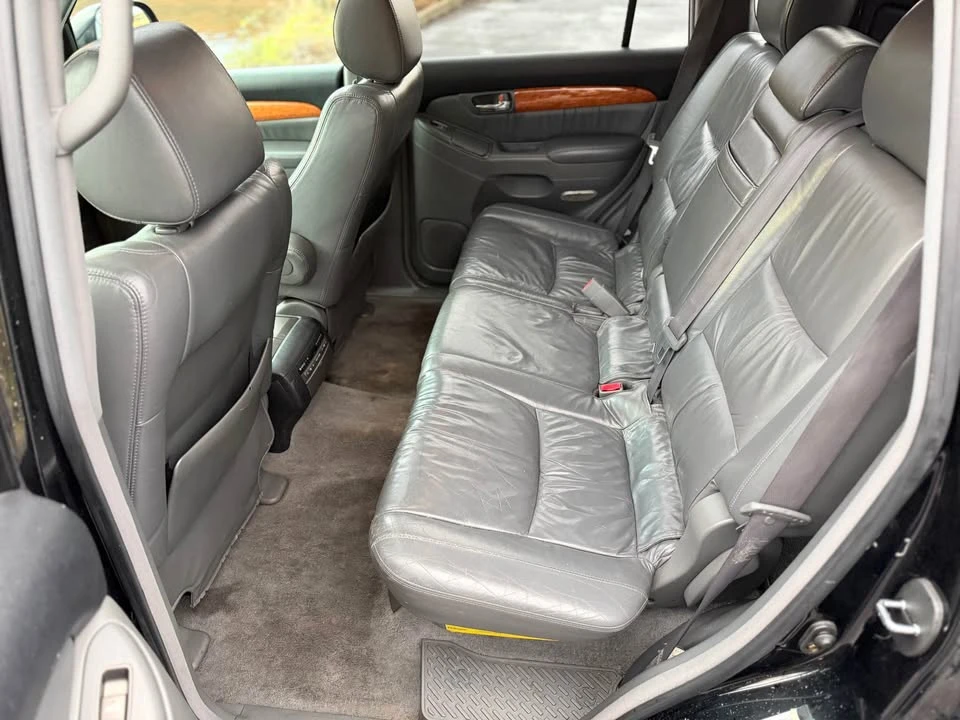2004 Lexus GX 1st Gen - Image 12 of 16