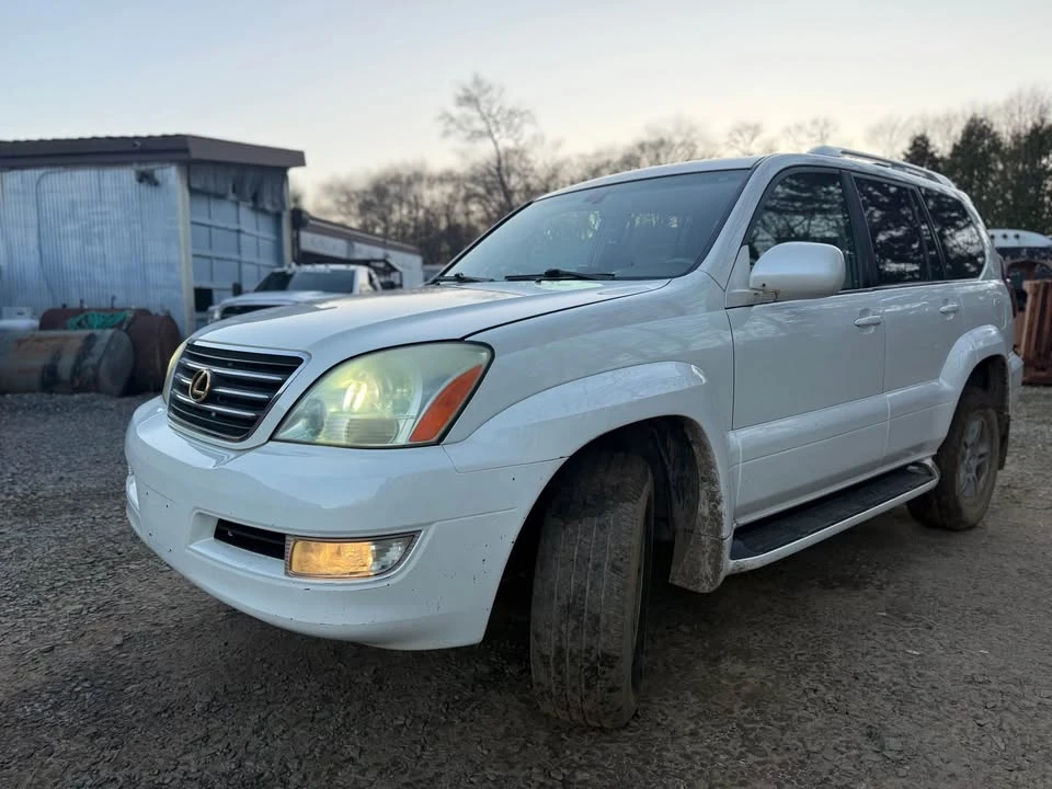 2004 Lexus GX 1st Gen - Image 2 of 11