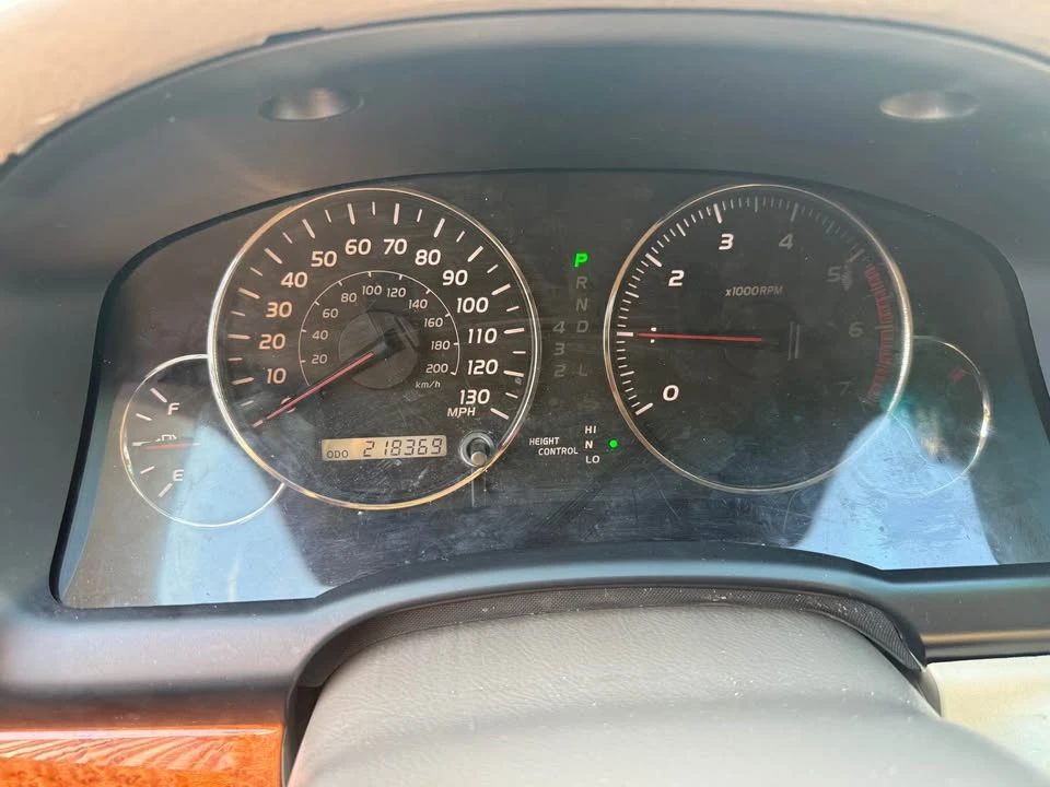 2004 Lexus GX 1st Gen - Image 11 of 20