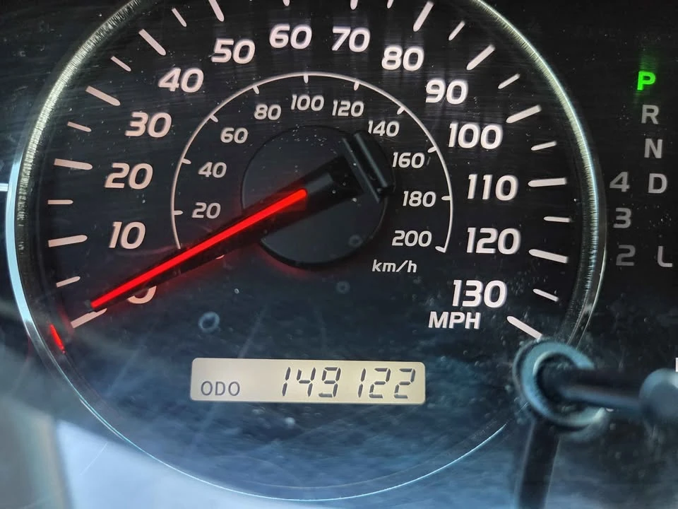 2004 Lexus GX 1st Gen - Image 18 of 20