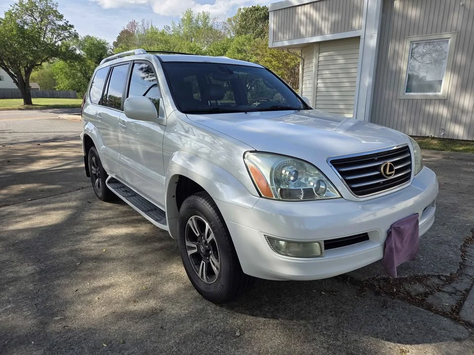 2004 Lexus GX 1st Gen - Image 5 of 20