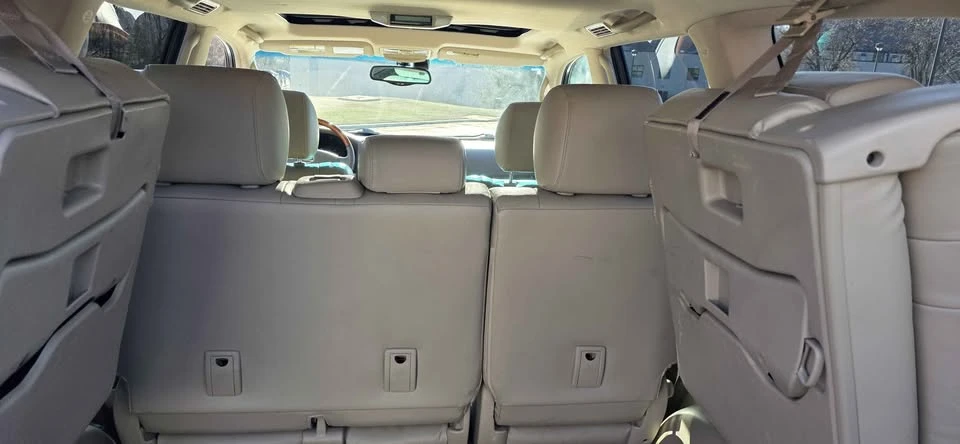 2004 Lexus GX 1st Gen - Image 13 of 19