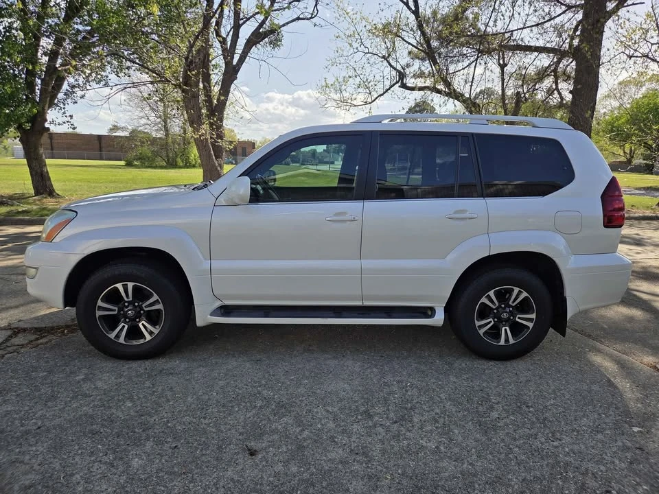 2004 Lexus GX 1st Gen - Image 2 of 20