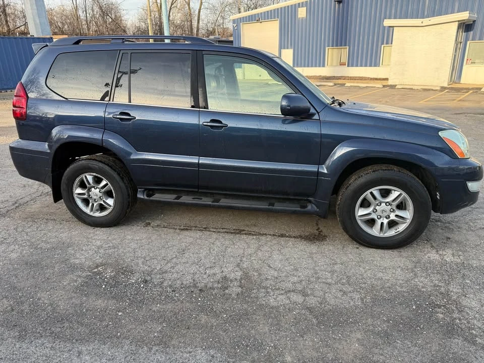 2004 Lexus GX 1st Gen - Image 4 of 18