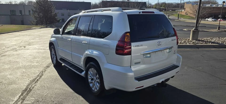 2004 Lexus GX 1st Gen - Image 7 of 19