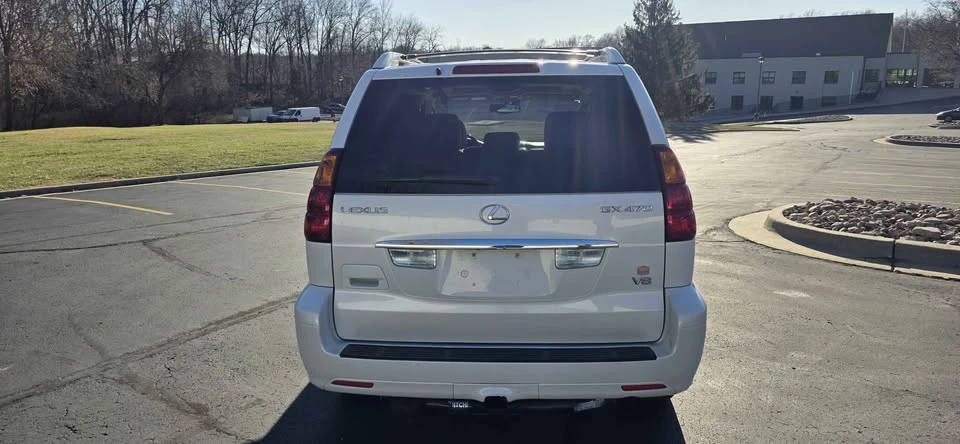 2004 Lexus GX 1st Gen - Image 6 of 19