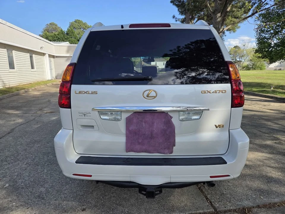 2004 Lexus GX 1st Gen - Image 8 of 20