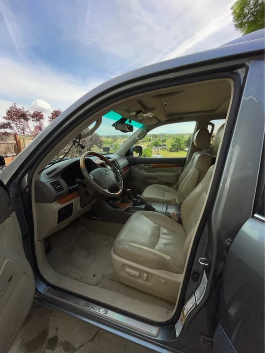 2004 Lexus GX 1st Gen - Image 14 of 20