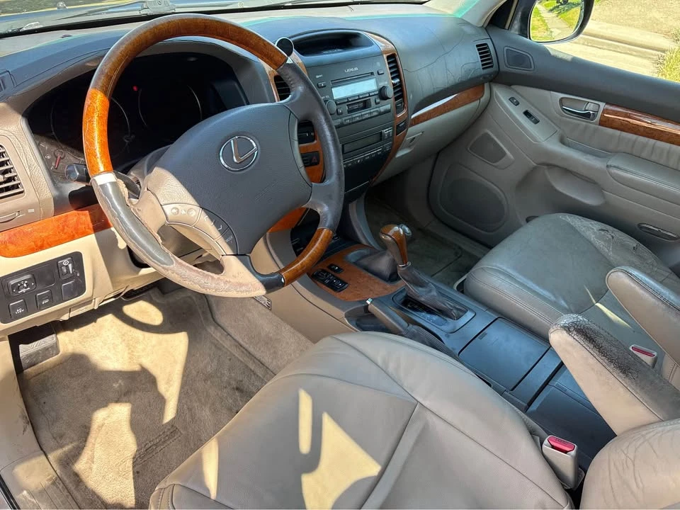 2004 Lexus GX 1st Gen - Image 8 of 14