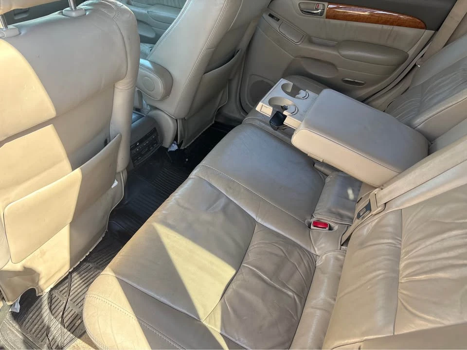 2004 Lexus GX 1st Gen - Image 12 of 14