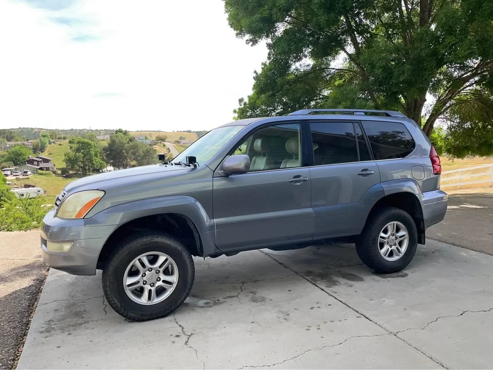 2004 Lexus GX 1st Gen - Image 6 of 20