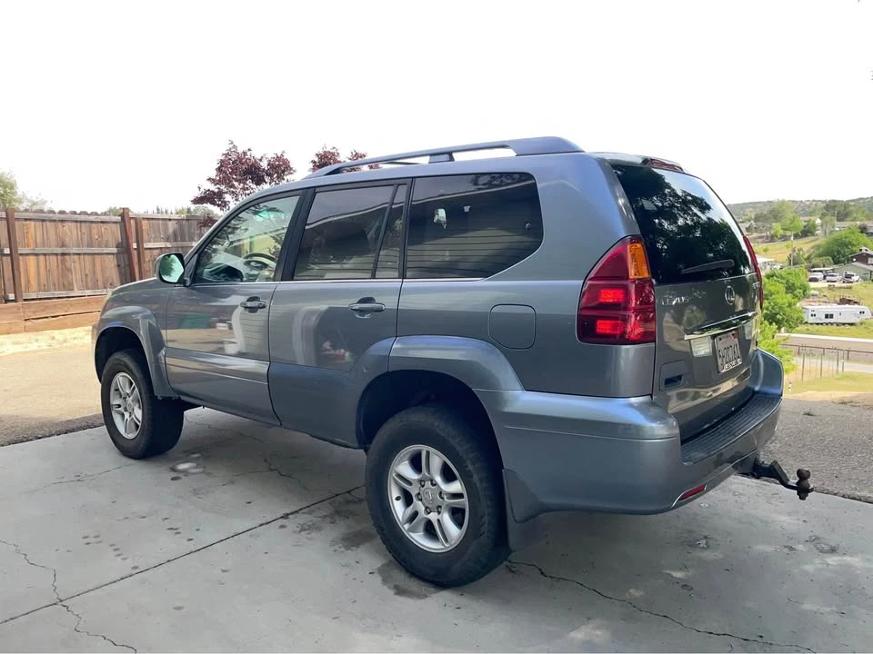 2004 Lexus GX 1st Gen - Image 7 of 20