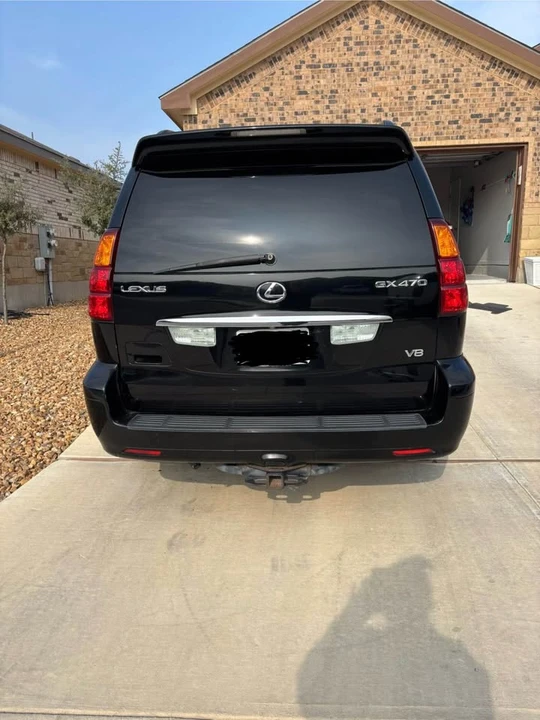 2004 Lexus GX 1st Gen - Image 4 of 10