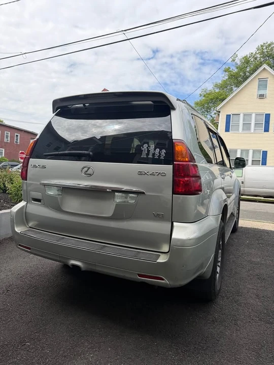 2004 Lexus GX 1st Gen - Image 5 of 16