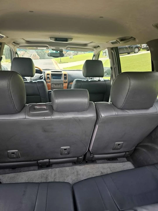 2004 Lexus GX 1st Gen - Image 8 of 10