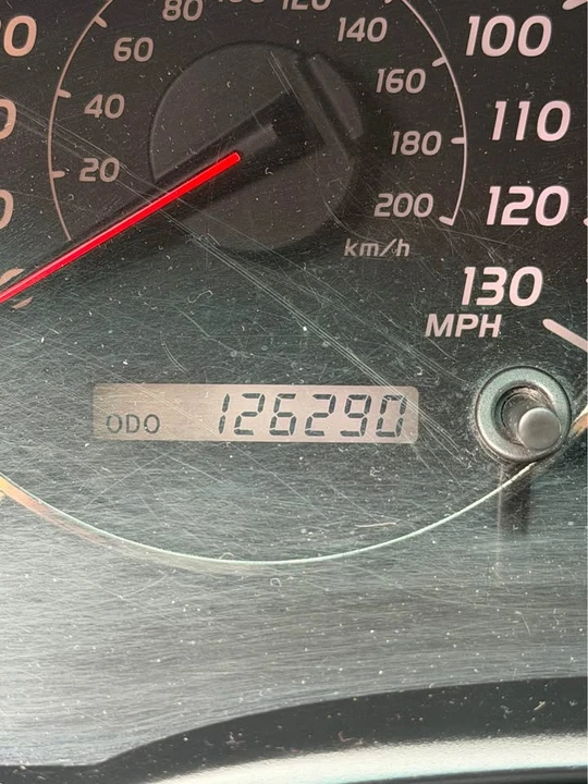 2004 Lexus GX 1st Gen - Image 15 of 16