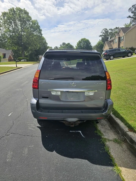 2004 Lexus GX 1st Gen - Image 2 of 10