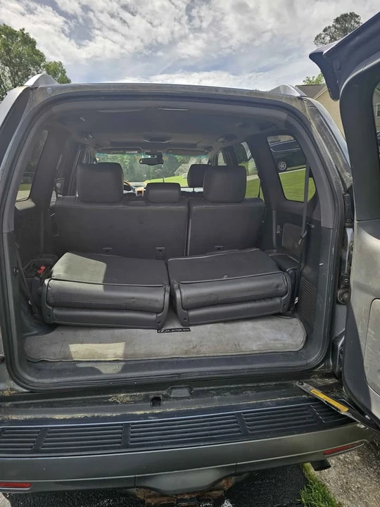 2004 Lexus GX 1st Gen - Image 9 of 10
