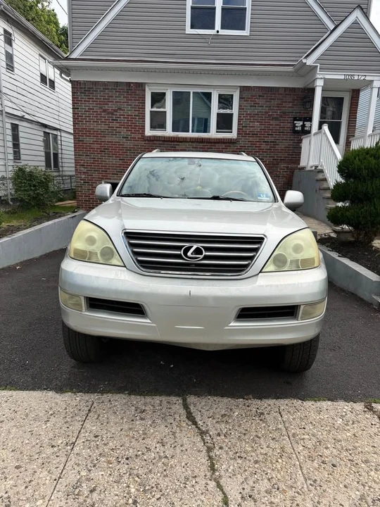 2004 Lexus GX 1st Gen - Image 2 of 16