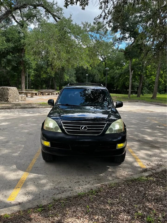 2004 Lexus GX 1st Gen - Image 2 of 11