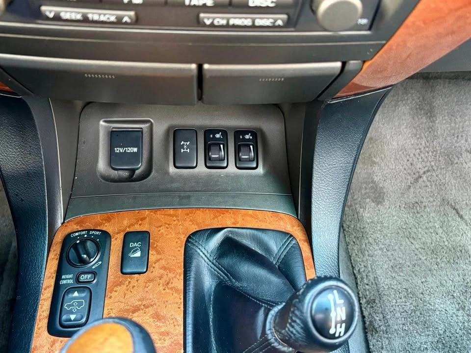 2004 Lexus GX 1st Gen - Image 16 of 20
