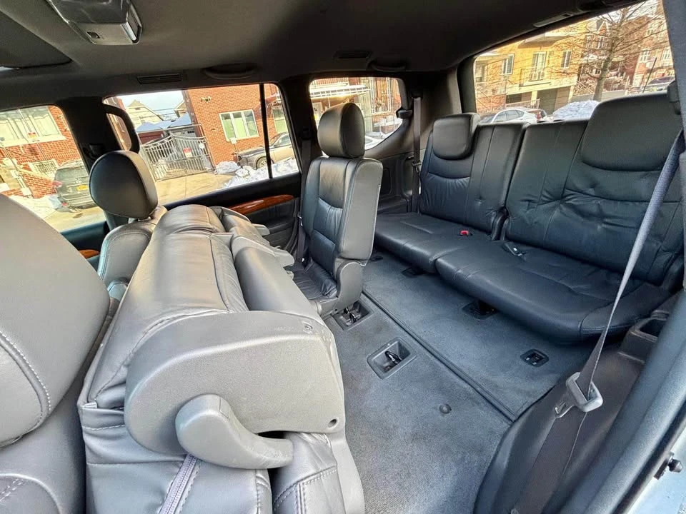 2004 Lexus GX 1st Gen - Image 11 of 20