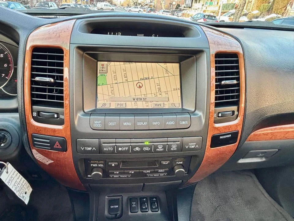 2004 Lexus GX 1st Gen - Image 17 of 20