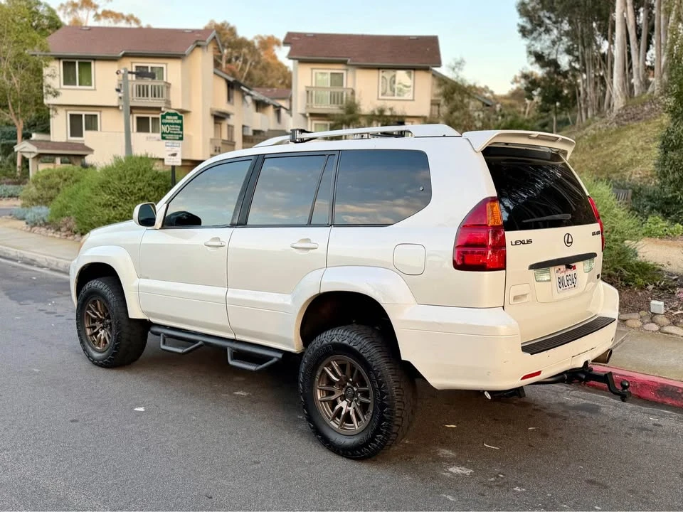 2004 Lexus GX 1st Gen - Image 6 of 16