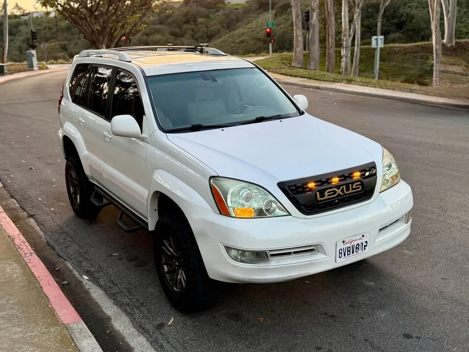 2004 Lexus GX 1st Gen - Image 5 of 16