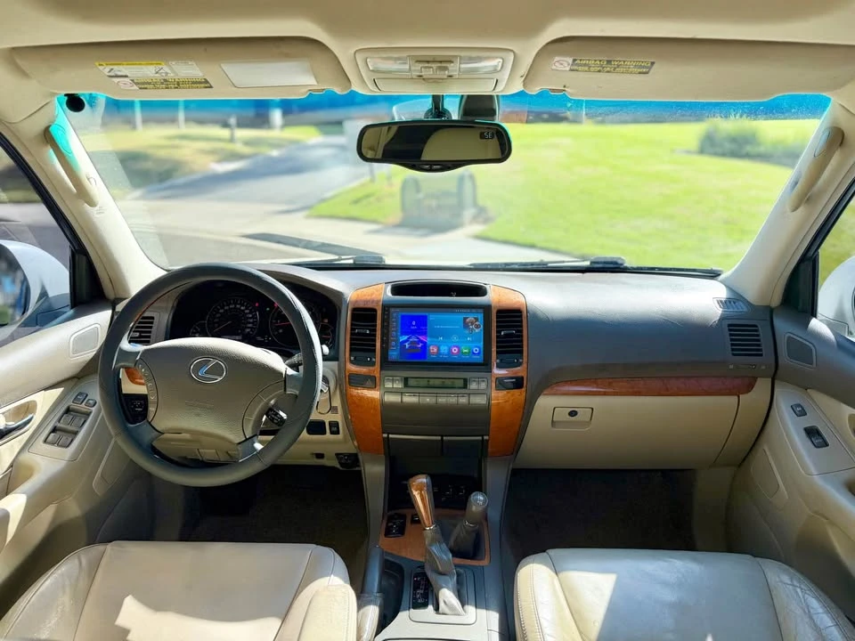 2004 Lexus GX 1st Gen - Image 14 of 16