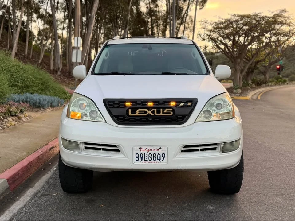 2004 Lexus GX 1st Gen - Image 2 of 16