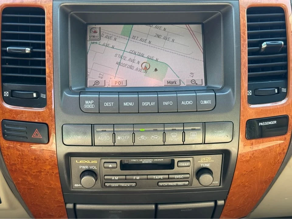 2004 Lexus GX 1st Gen - Image 9 of 17