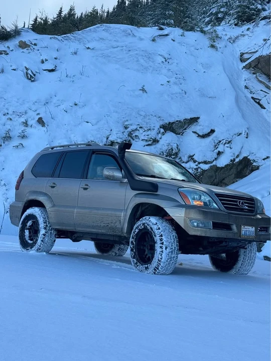 2004 Lexus GX 1st Gen - Image 4 of 4