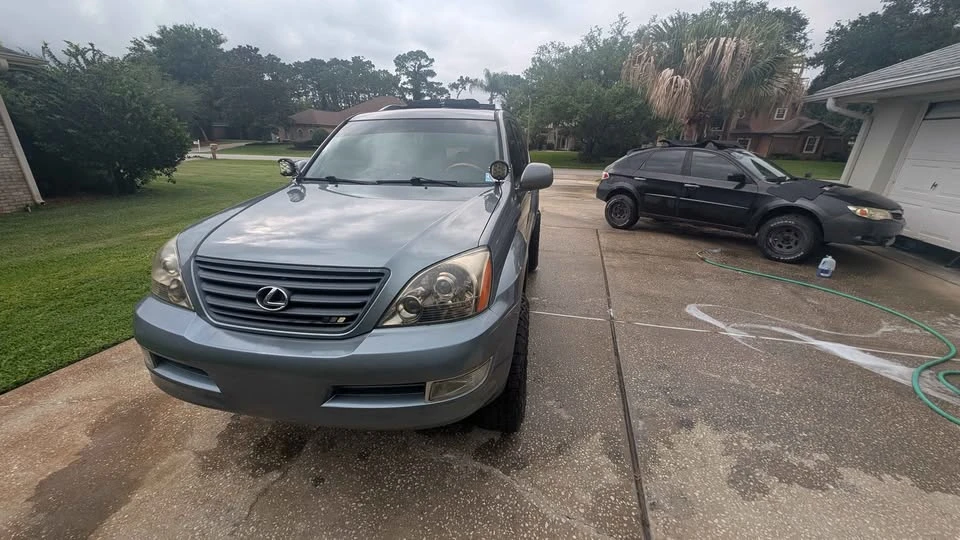 2004 Lexus GX 1st Gen - Image 4 of 16