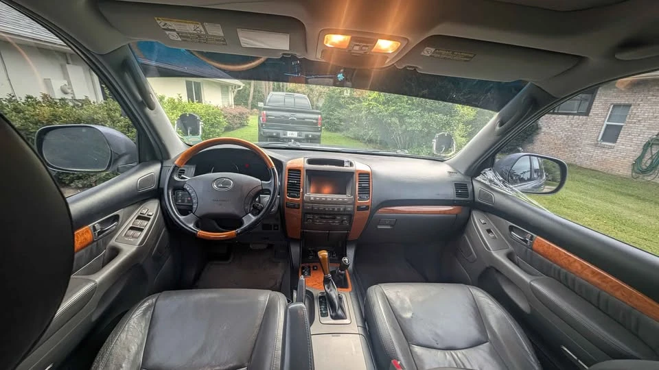 2004 Lexus GX 1st Gen - Image 16 of 16