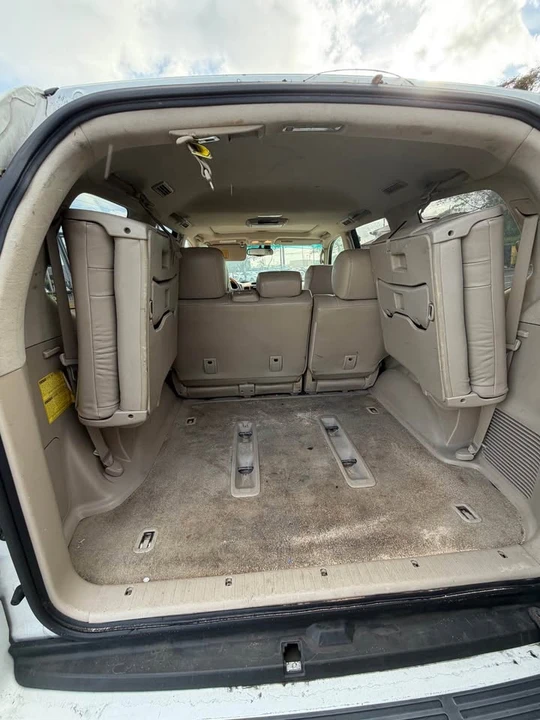 2004 Lexus GX 1st Gen - Image 9 of 10