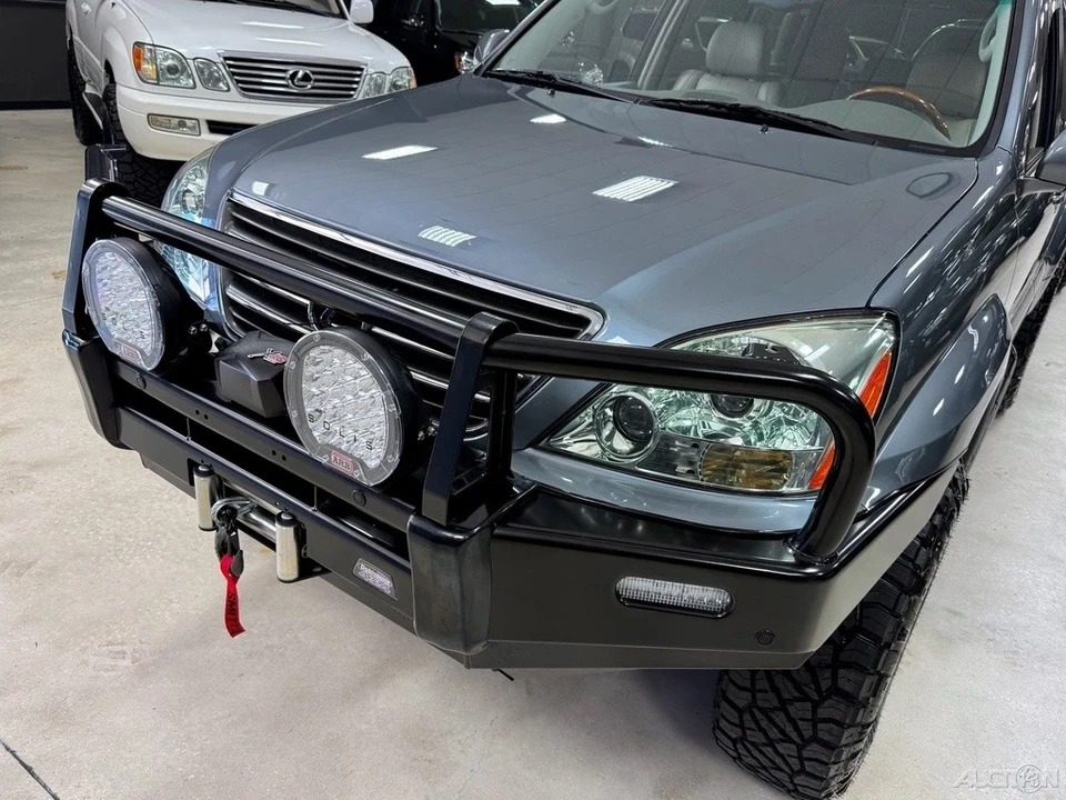2004 Lexus GX 1st Gen - Image 12 of 12