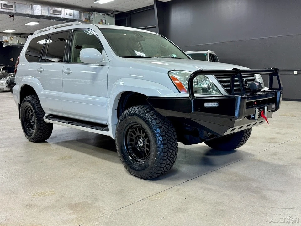 2004 Lexus GX 1st Gen - Image 6 of 12
