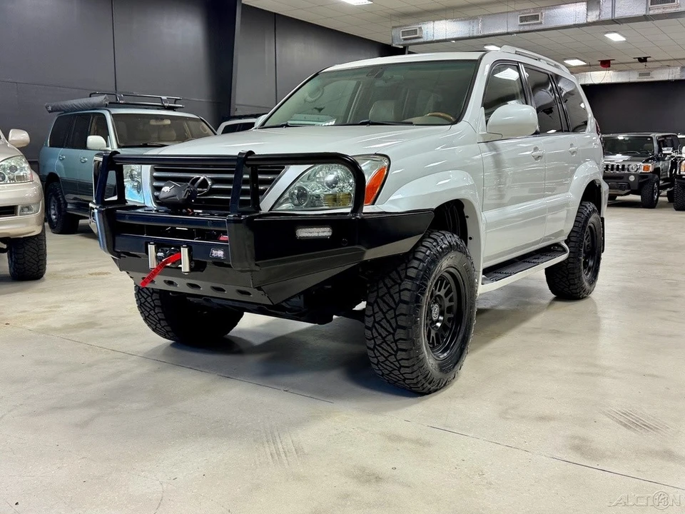 2004 Lexus GX 1st Gen - Image 2 of 12