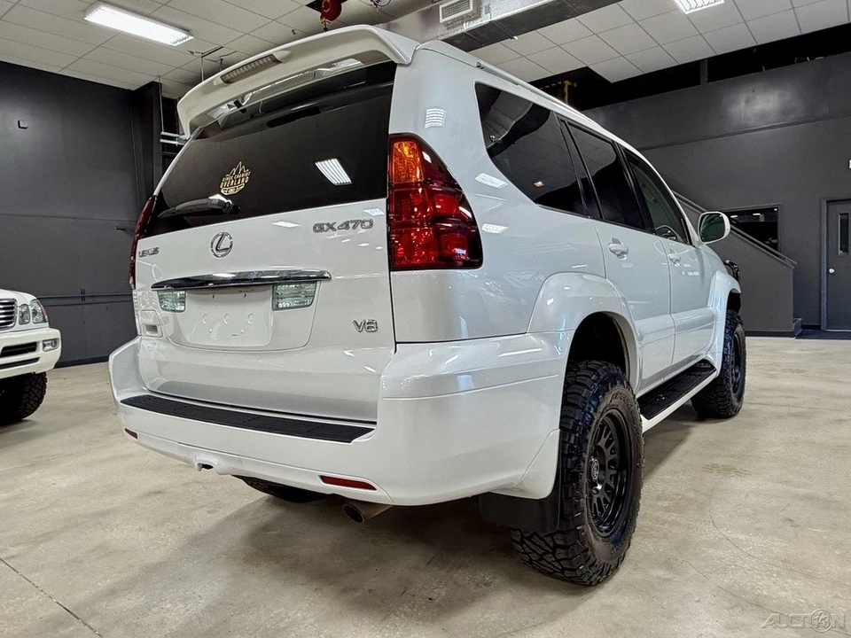 2004 Lexus GX 1st Gen - Image 10 of 12