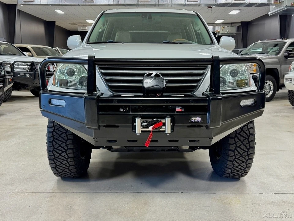2004 Lexus GX 1st Gen - Image 4 of 12