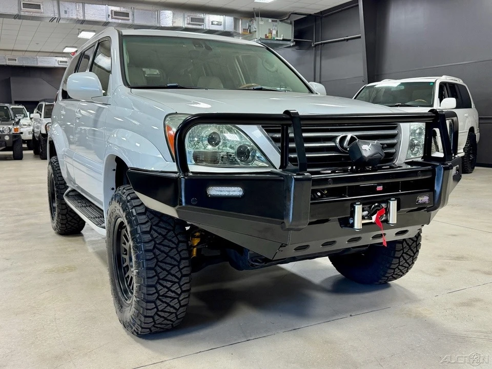 2004 Lexus GX 1st Gen - Image 5 of 12